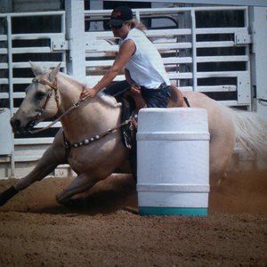 Meet your Posher, Melissa